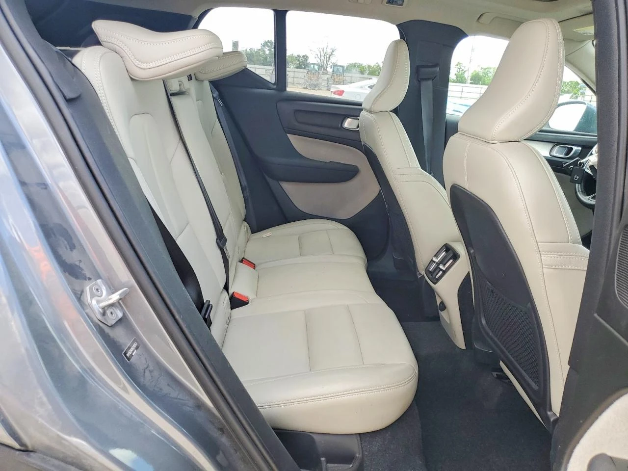 Volvo XC40 T5 MOMENTUM | Mobile.bg � ����������� 9