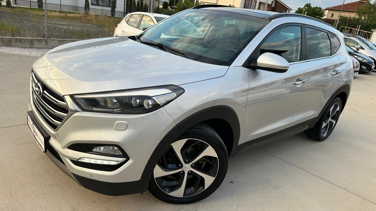 Hyundai Tucson 2.0crdi 6-скорости! Всички екстри! внос Франция!!!