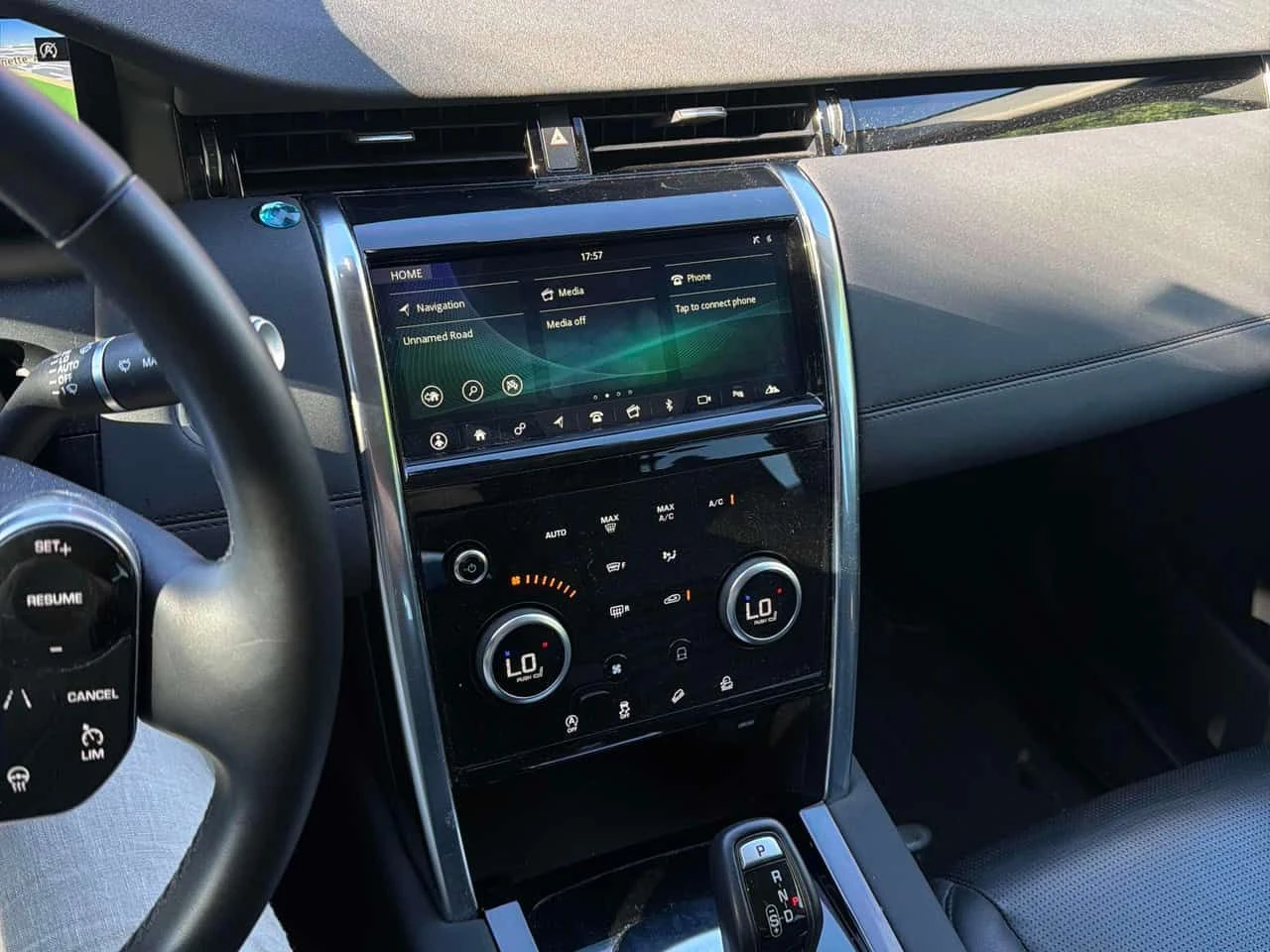 Land Rover Discovery Sport * SE * АВТОКРЕДИТ БЕЗ ПЪРВОНАЧАЛНА ВНОСКА* , снимка 9 - Автомобили и джипове - 54904319