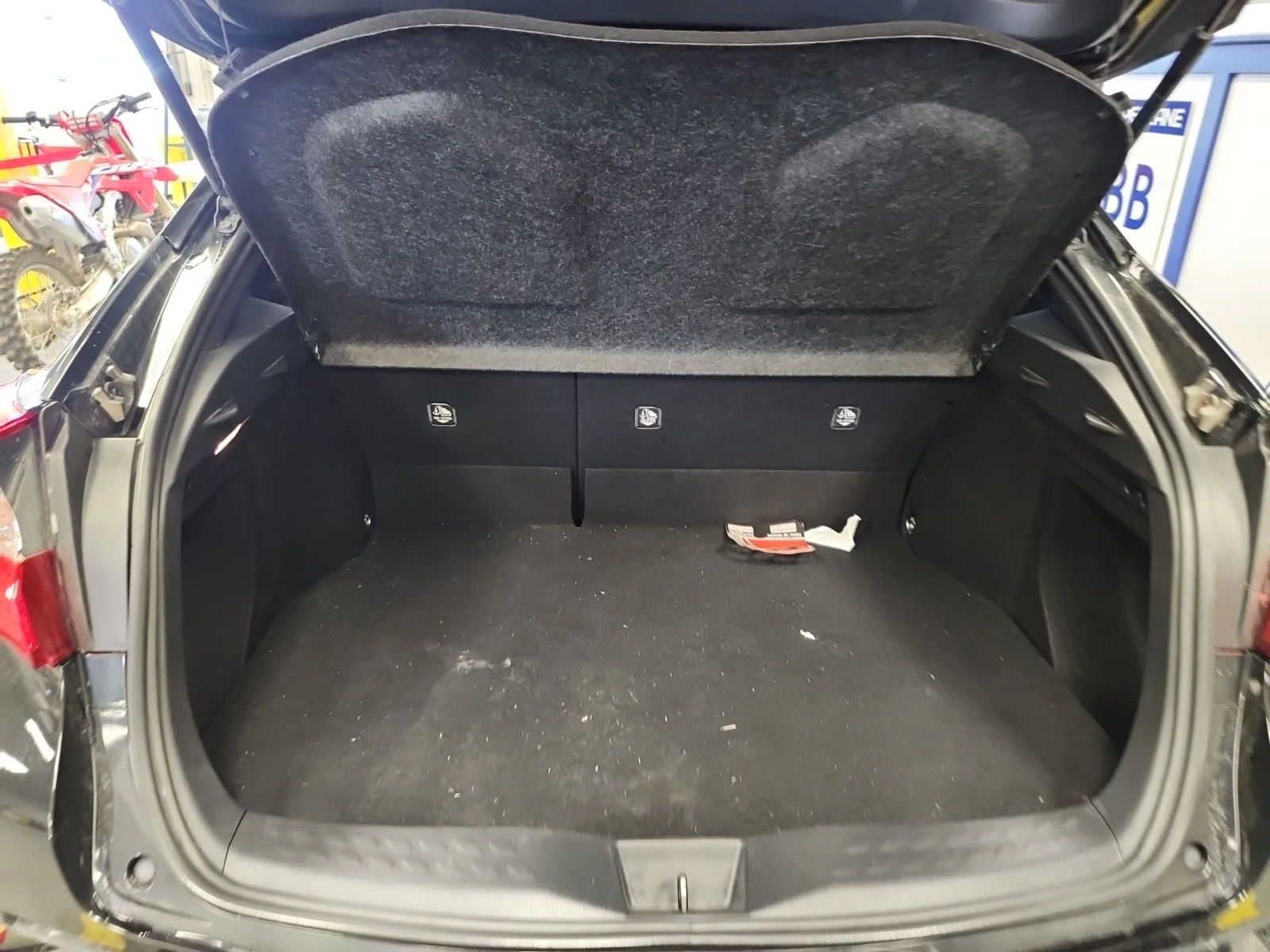 Toyota C-HR, снимка 12 - Автомобили и джипове - 55105877