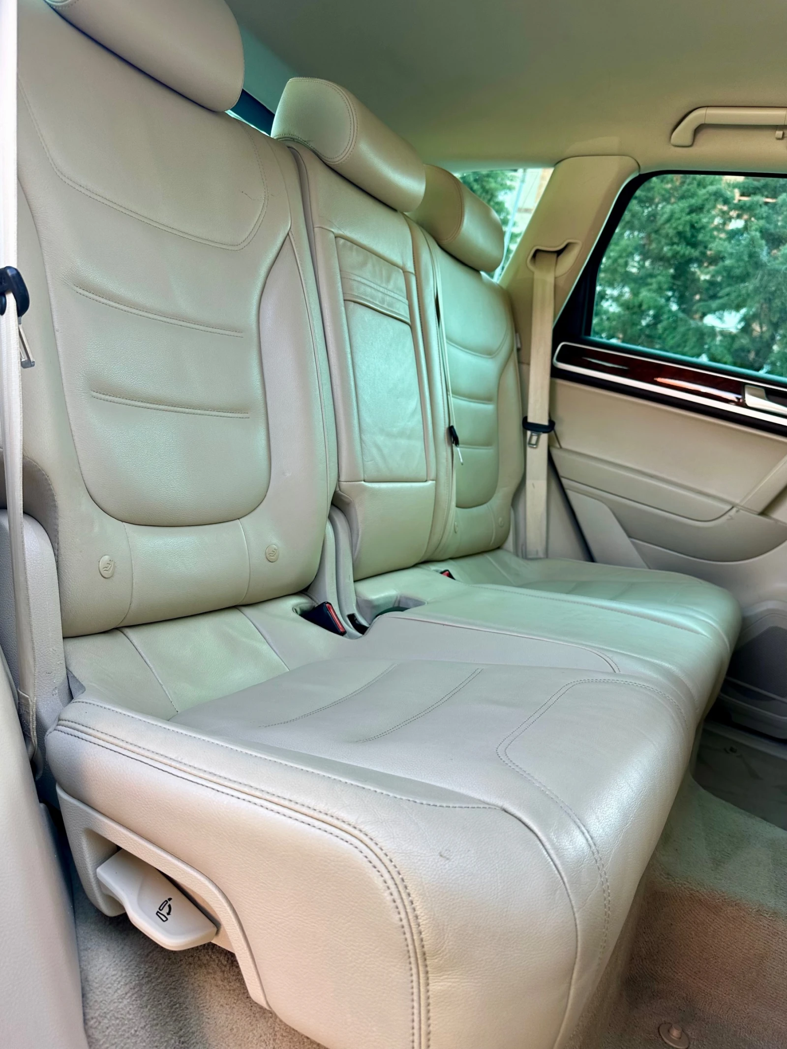 VW Touareg 3.0 TDI * 4х4* , снимка 14 - Автомобили и джипове - 55784203