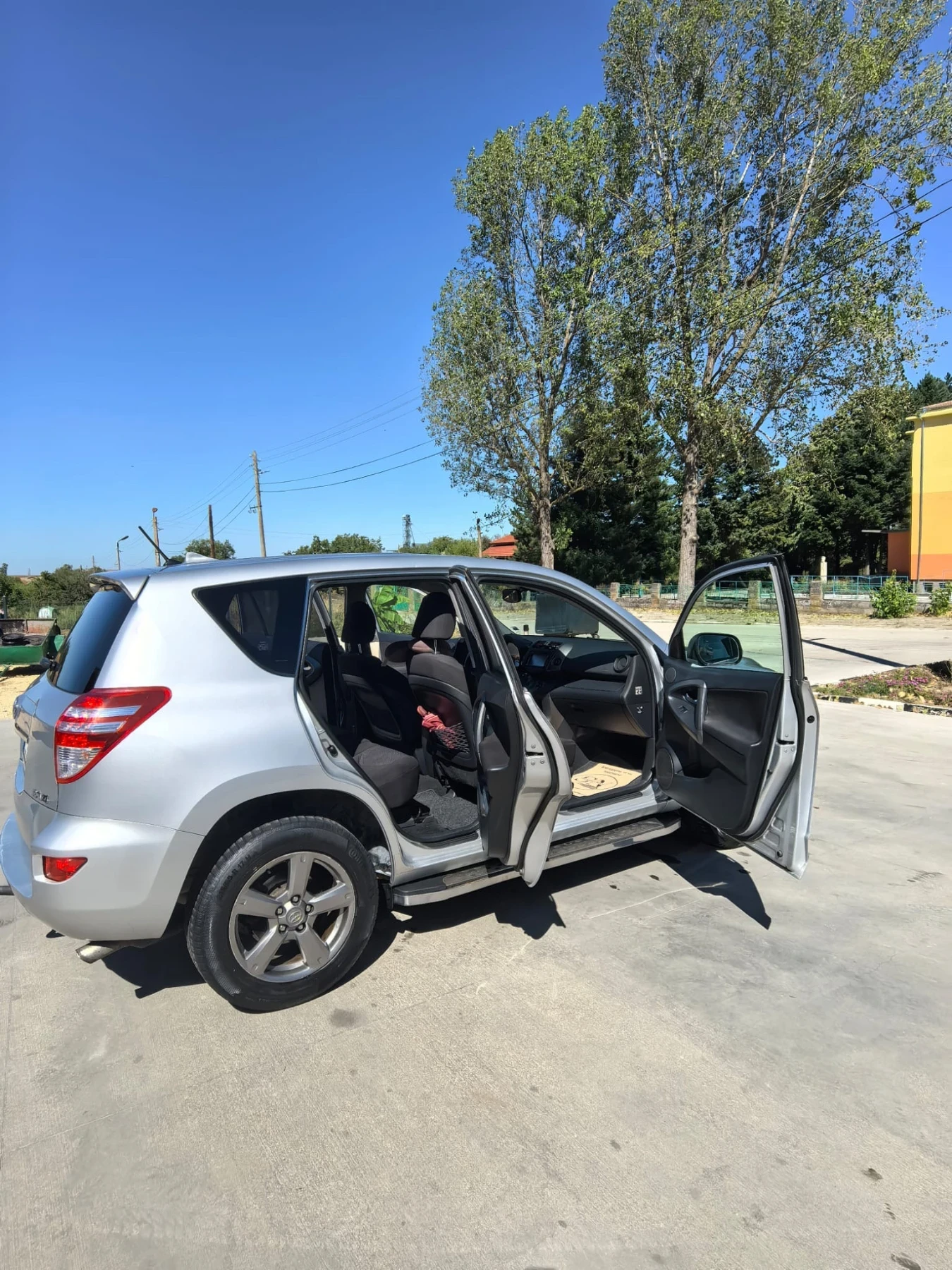 Toyota Rav4, снимка 9 - Автомобили и джипове - 55993083