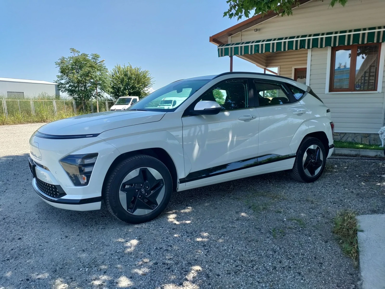 Hyundai Kona 65.4kw Distronic, снимка 2 - Автомобили и джипове - 56251501