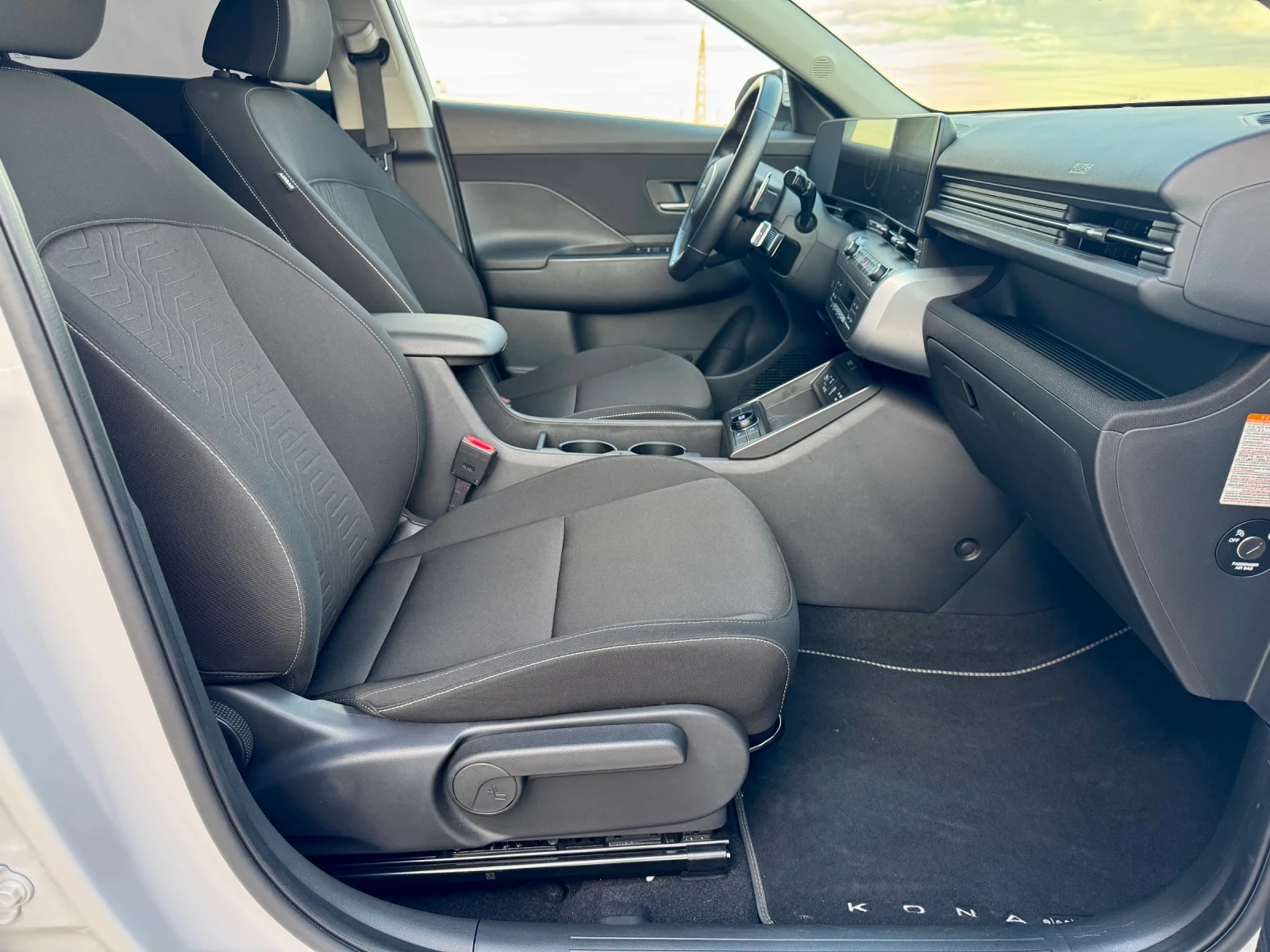Hyundai Kona 65.4kw Full LED Distronic 100%Soh Термо ПомпаEuro, снимка 11 - Автомобили и джипове - 56251501