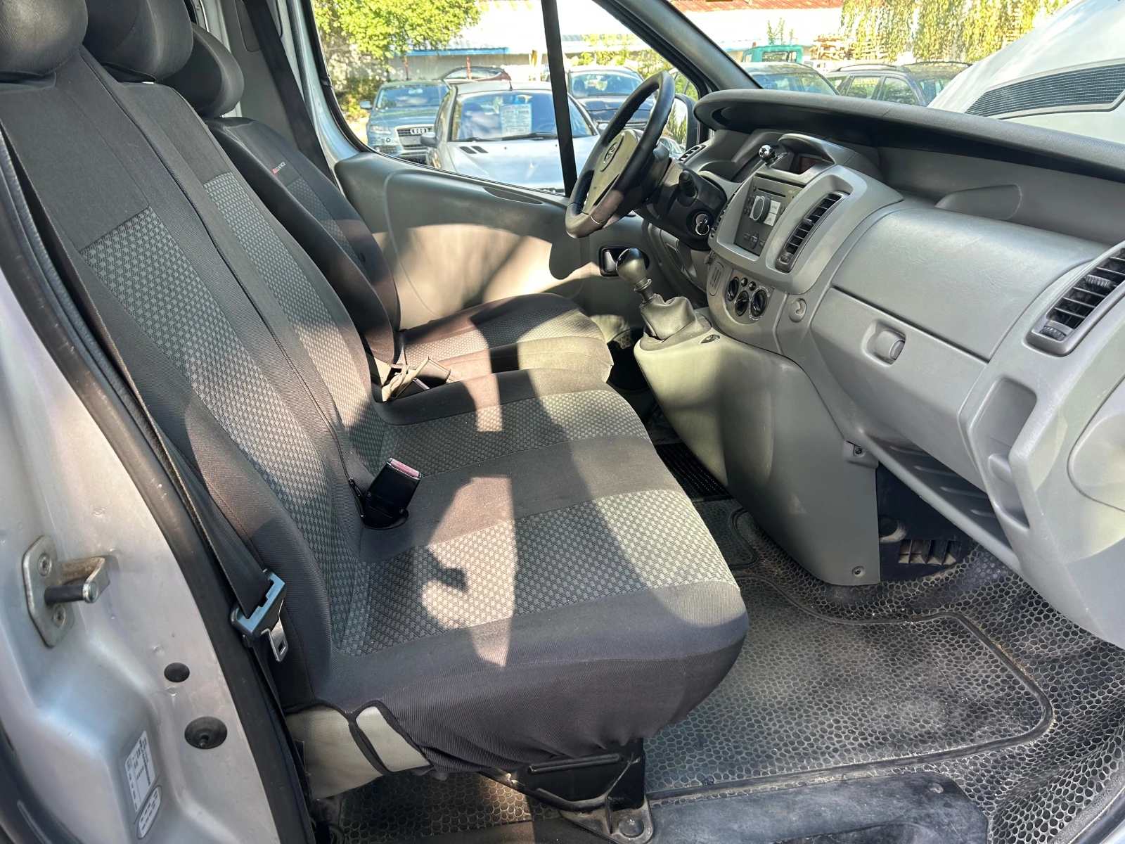 Opel Vivaro 2.0-115. | Mobile.bg   13