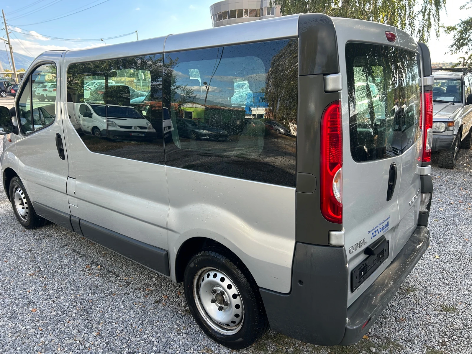 Opel Vivaro 2.0-115к. - изображение 9