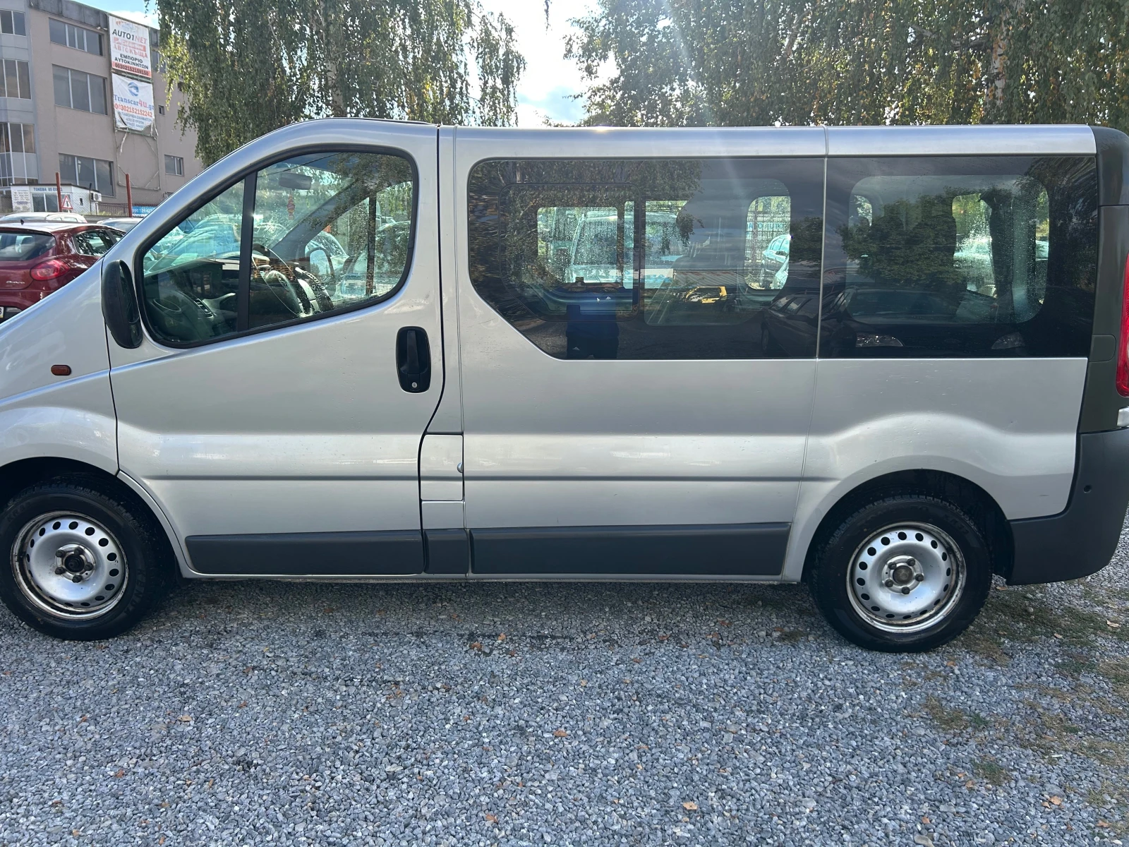 Opel Vivaro 2.0-115к. - изображение 8