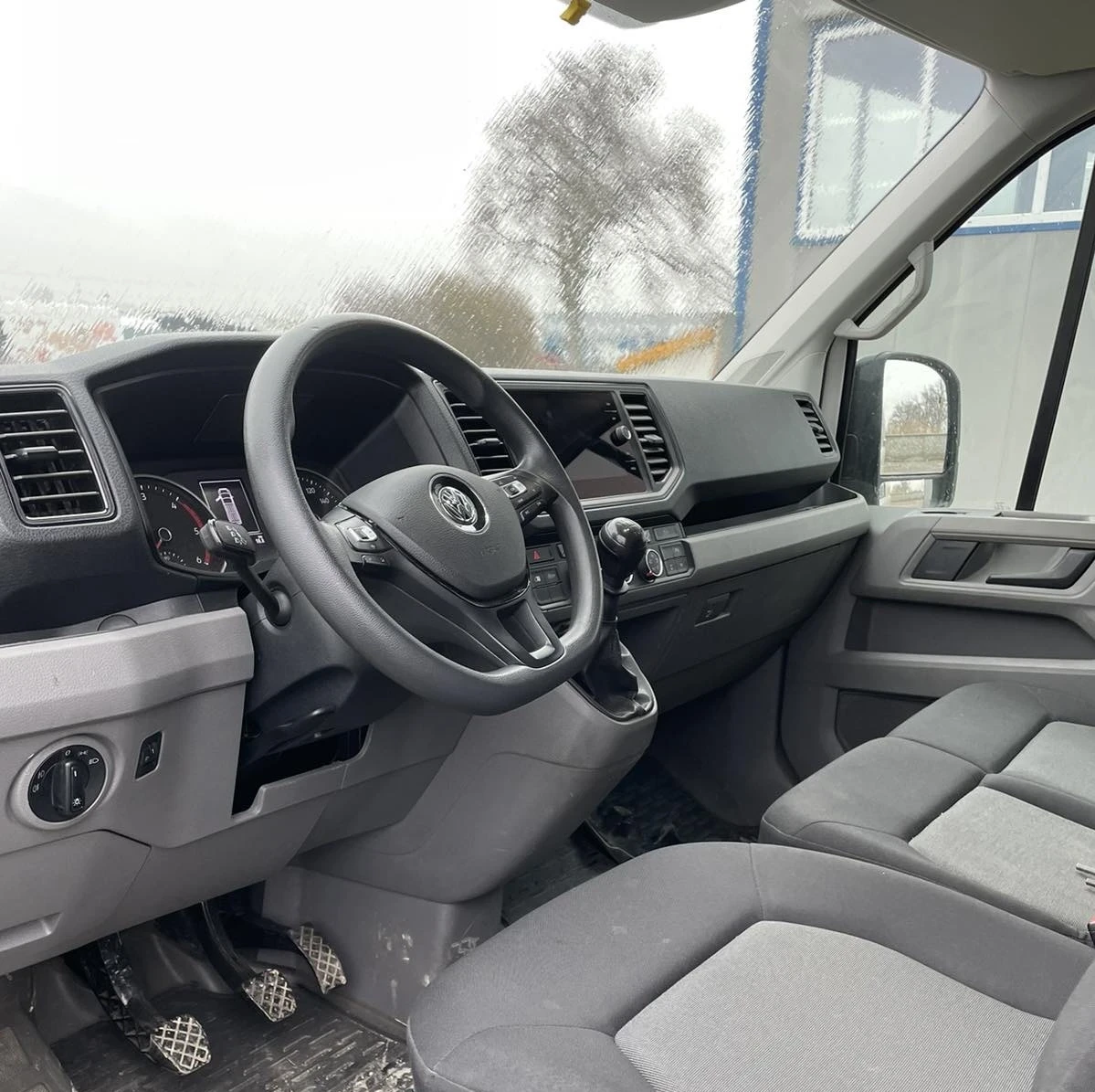 VW Crafter 35 L3 2.0 BITDI 4 MOTION - изображение 2