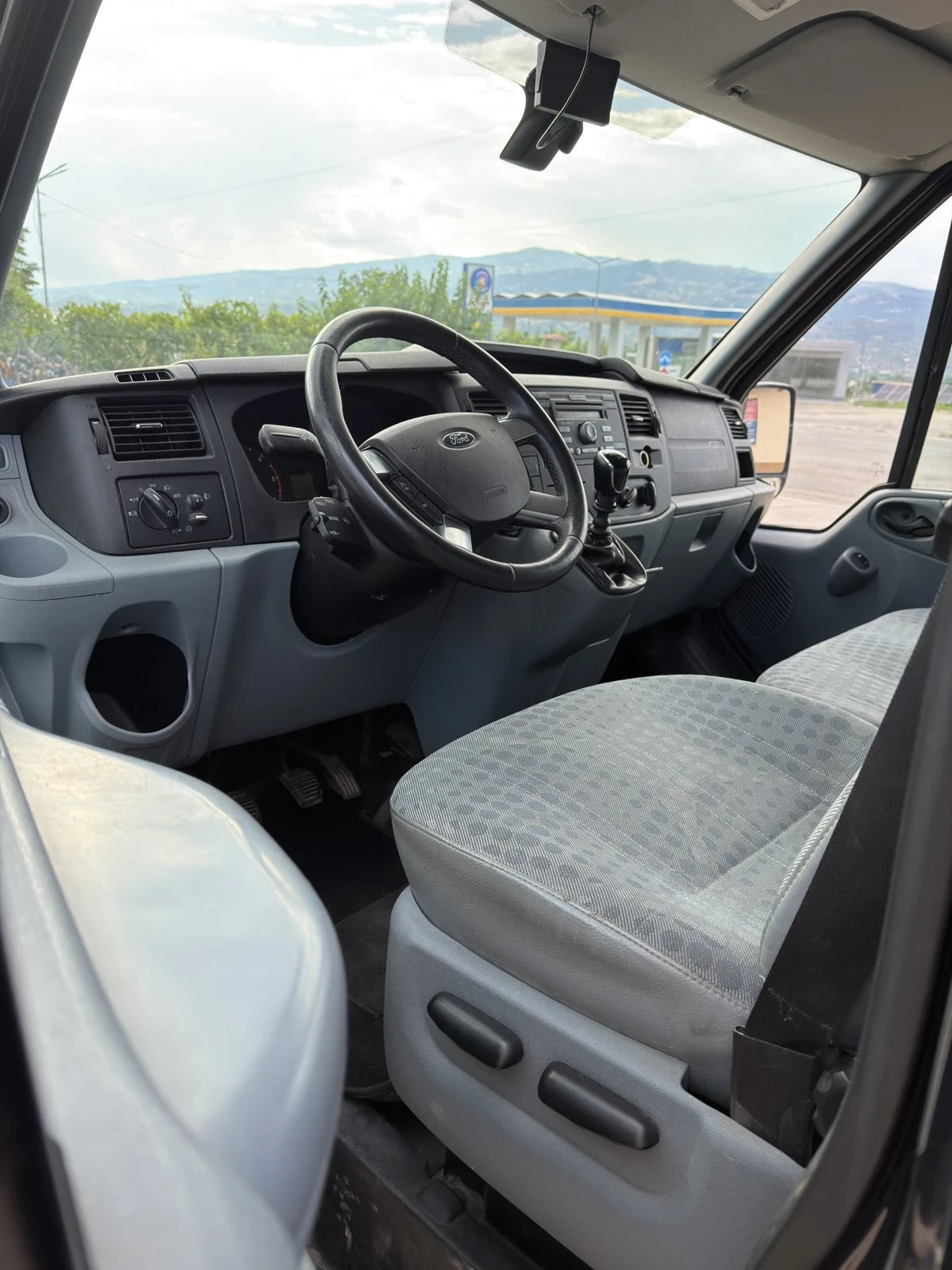 Ford Transit 2.2 6 ск Климатик , снимка 10 - Бусове и автобуси - 55317278