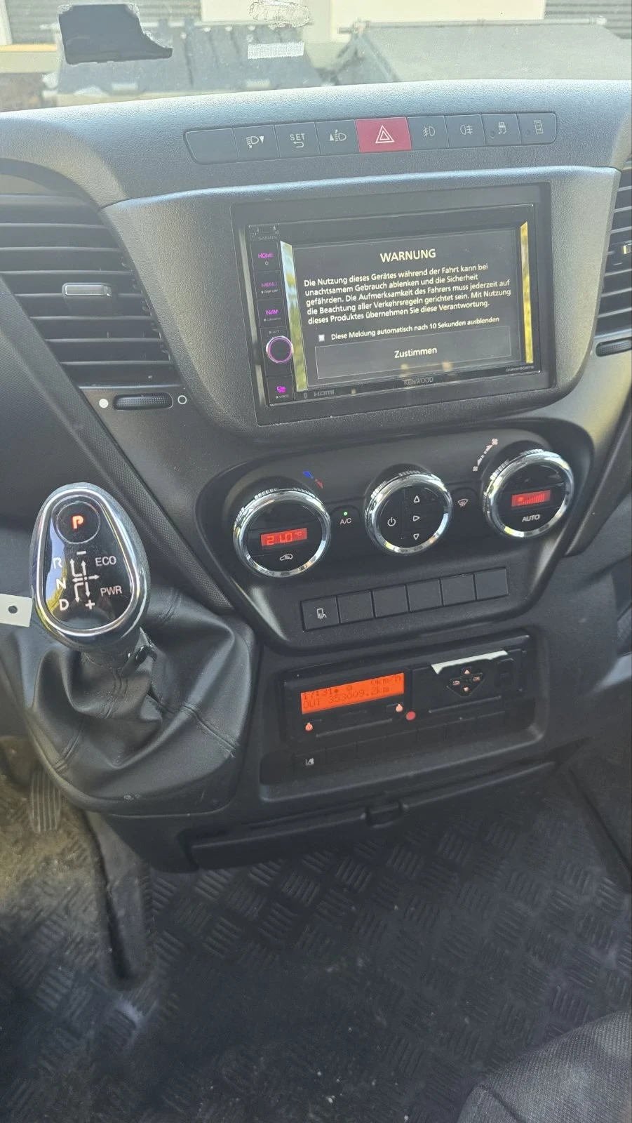 Iveco Daily 70C 70С17 / полезен товар 3710 кг., снимка 15 - Бусове и автобуси - 55903721