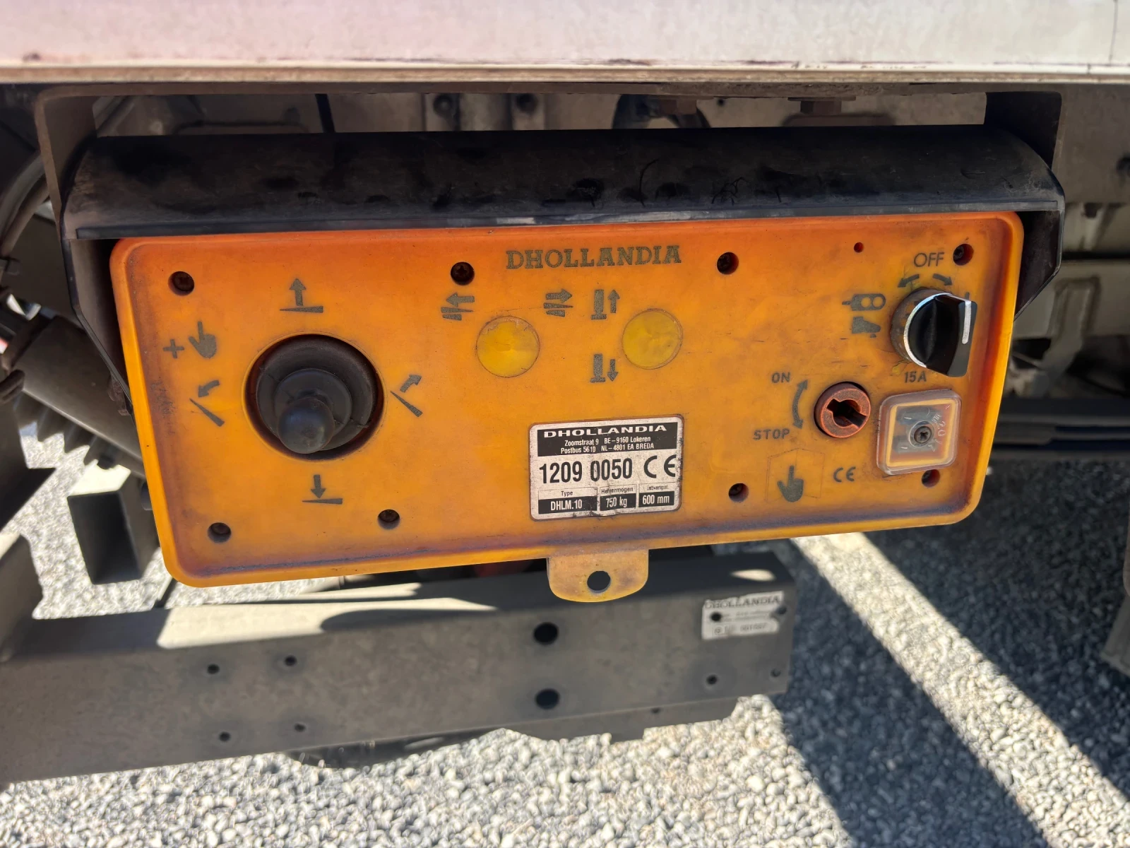 Mercedes-Benz Sprinter Спринтер 516 с падащ борд, снимка 12 - Бусове и автобуси - 56154928