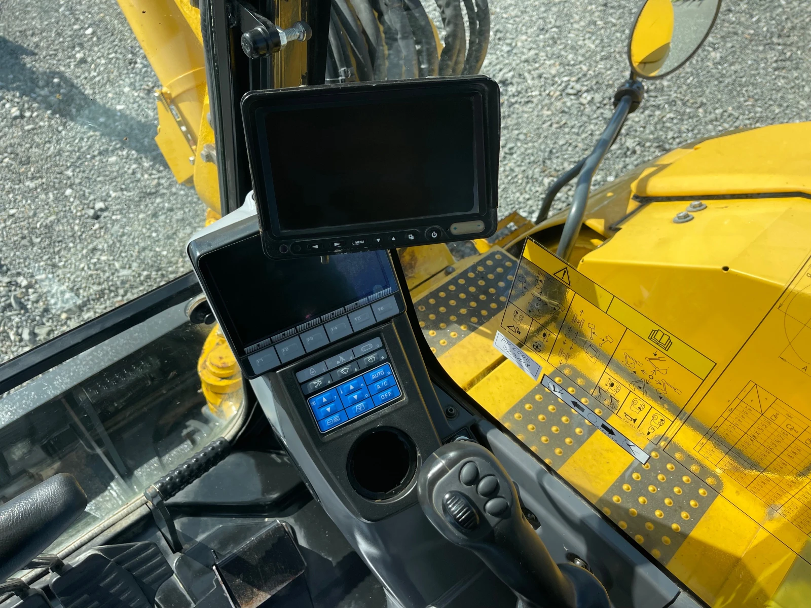  Komatsu PC 118 MR + 3    | Mobile.bg   16