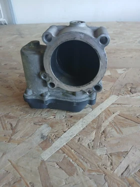 03C 133 062 C дросел клапа VW GOLF , снимка 4