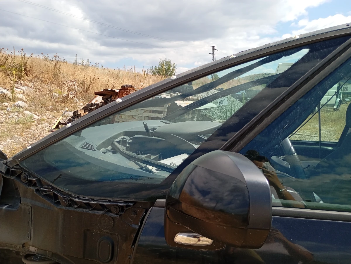      4  1.6 | Mobile.bg   1