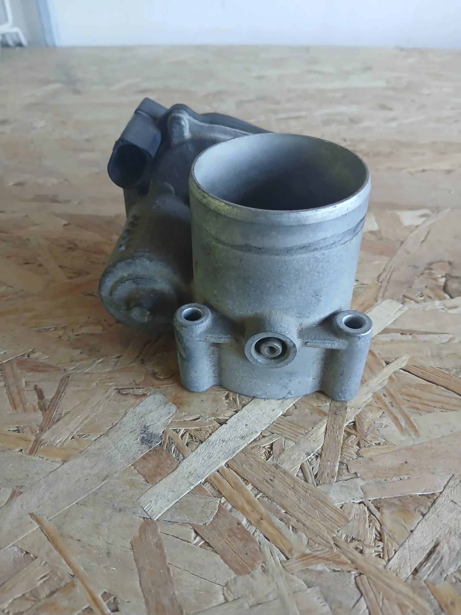 03C 133 062 C дросел клапа VW GOLF , снимка 3 - Части - 54923819
