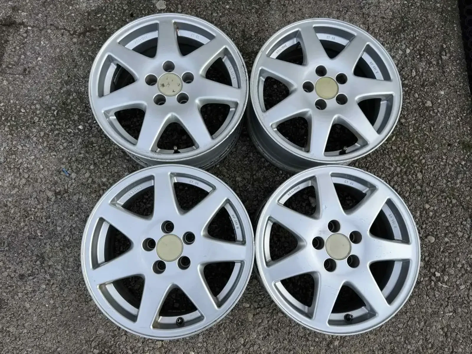 ������ �� Skoda | Mobile.bg � ����������� 1