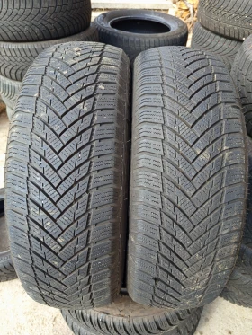 Гуми Зимни 205/70R15, снимка 1 - Гуми и джанти - 49293027