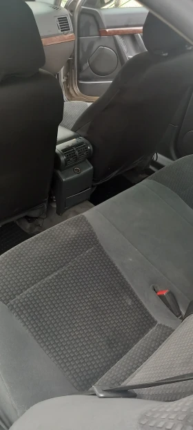 Opel Vectra Седан, снимка 9