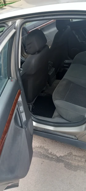 Opel Vectra Седан, снимка 7