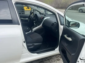 Toyota Auris, снимка 5