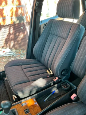 Mercedes-Benz 124 250D TURBODIESEL, снимка 9