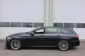 Mercedes-Benz E 53 AMG Wagon* Обдухване* Carbon* Black Matte, снимка 3