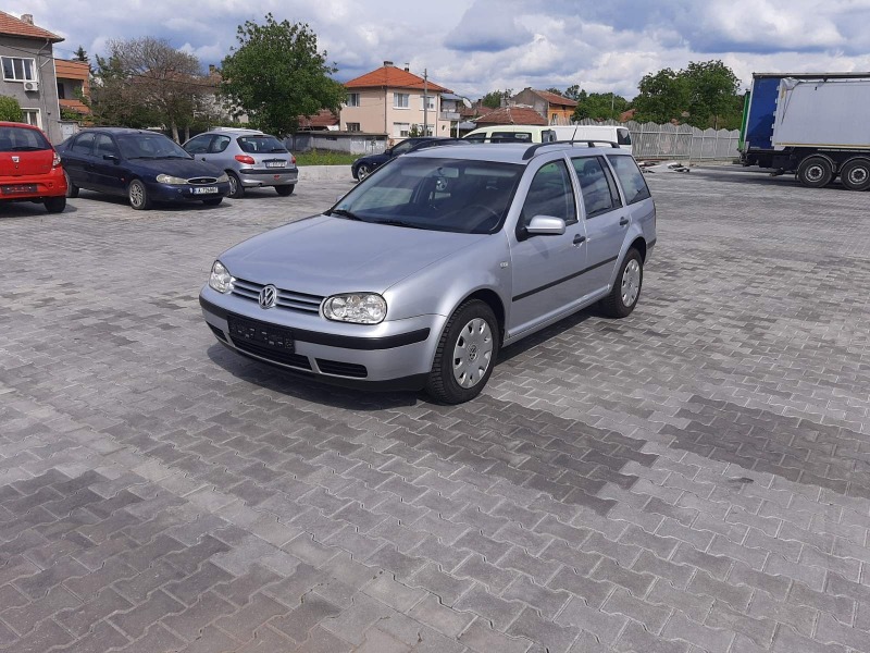 VW Golf, снимка 1 - Автомобили и джипове - 45981195