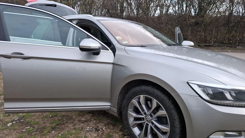 VW Passat 2.0tdi хайлайн, снимка 2 - Автомобили и джипове - 48226178