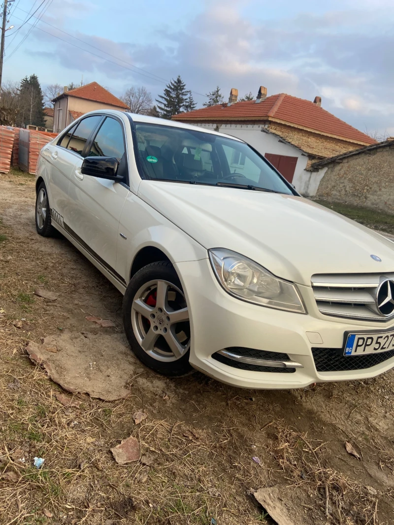 Mercedes-Benz C 220 2.2, снимка 3 - Автомобили и джипове - 49087745