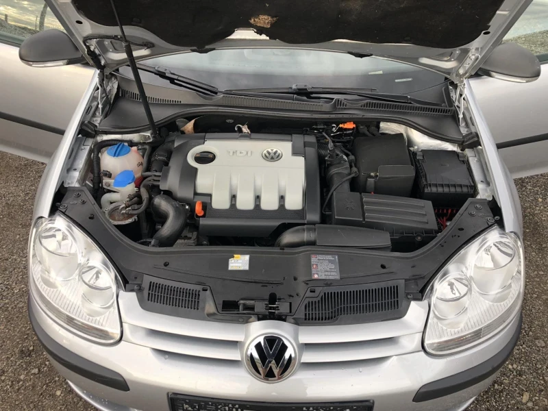 VW Golf, снимка 16 - Автомобили и джипове - 51225614