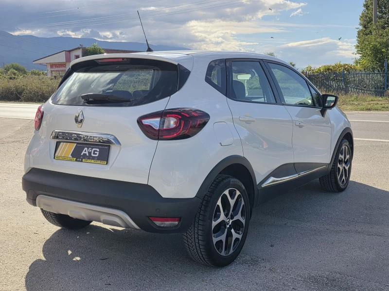 Renault Captur 1.5DXI AUTOMATIC LUXE EDITION, снимка 4 - Автомобили и джипове - 52021879