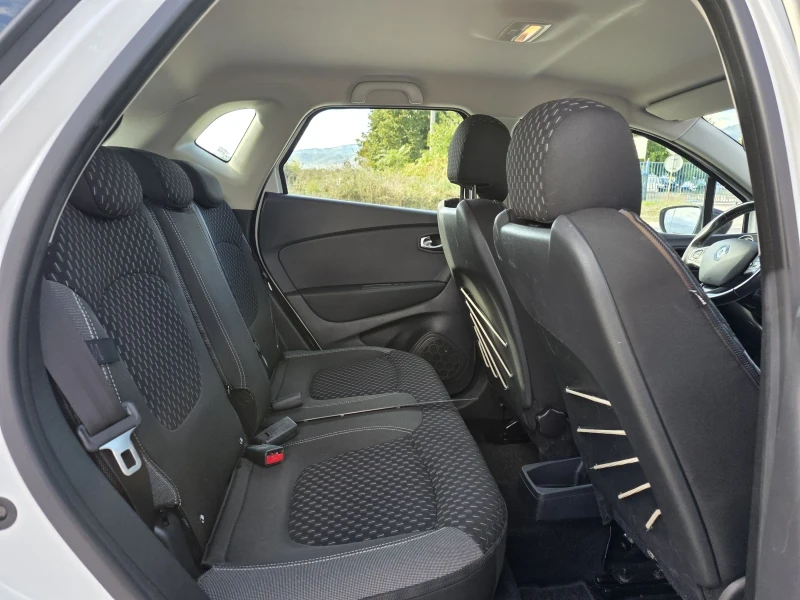 Renault Captur 1.5DXI AUTOMATIC LUXE EDITION, снимка 10 - Автомобили и джипове - 52021879