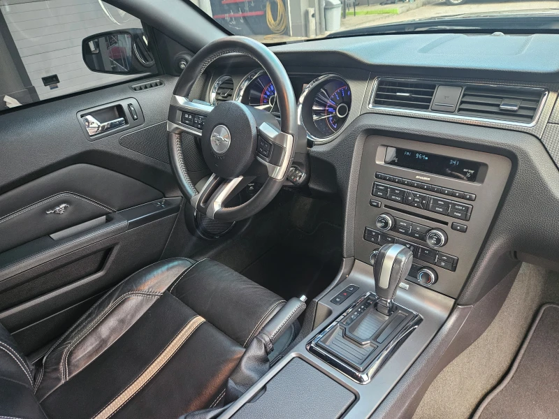 Ford Mustang 5.0 GT, снимка 13 - Автомобили и джипове - 52381324