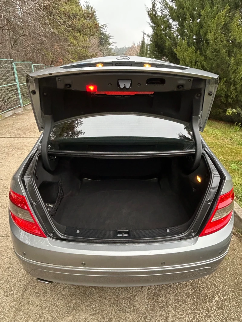 Mercedes-Benz C 220 2.2CDI, снимка 5 - Автомобили и джипове - 52891580
