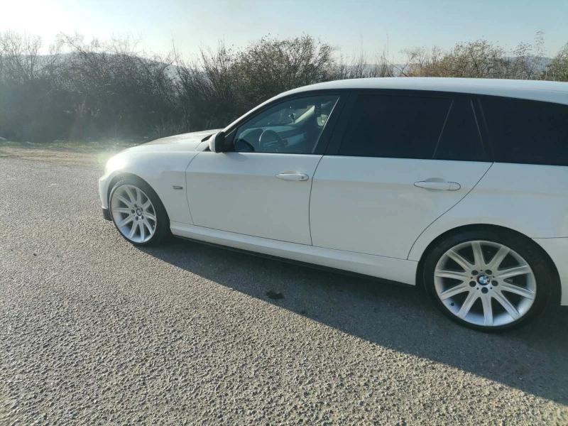 BMW 318, снимка 2 - Автомобили и джипове - 53031311