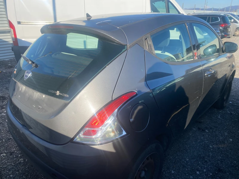 Lancia Ypsilon 0.9T CNG EURO6, снимка 2 - Автомобили и джипове - 53131739