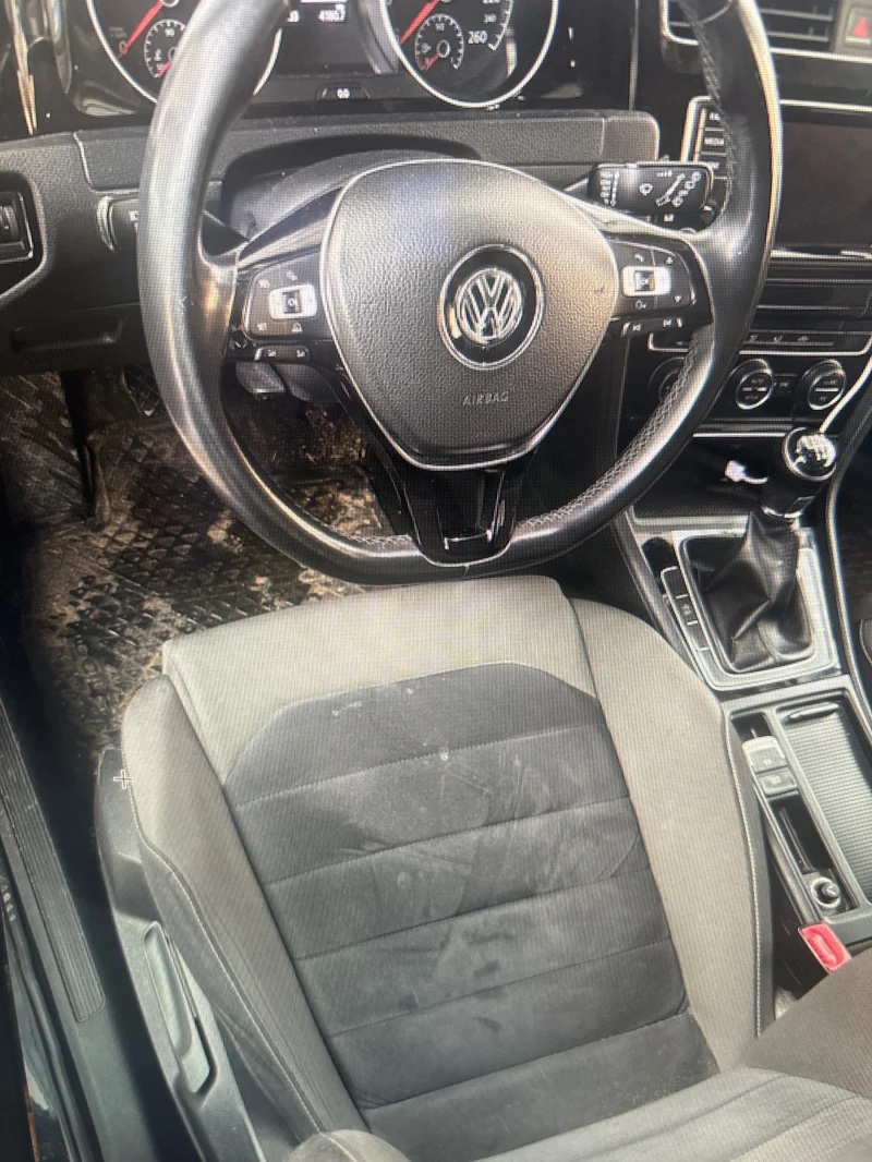 VW Golf, снимка 5 - Автомобили и джипове - 53377320