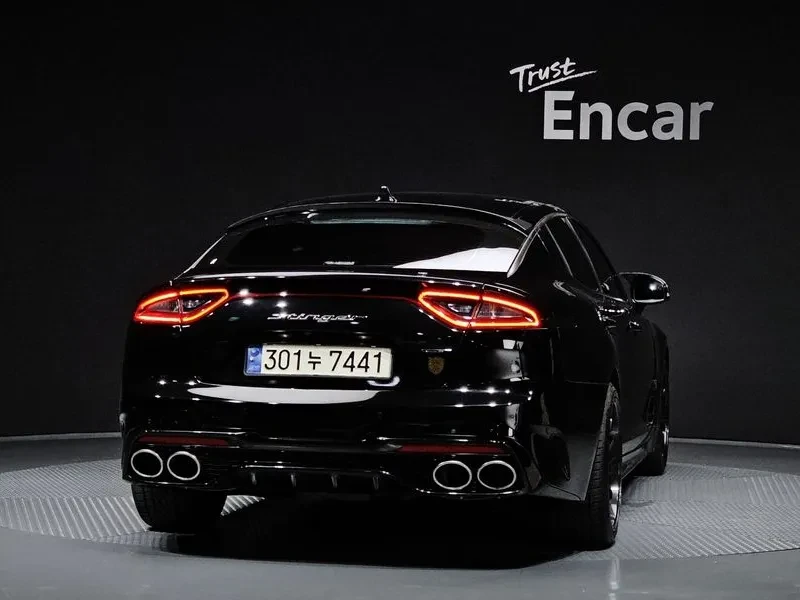 Kia Stinger 2.0 Turbo 2Wd Platinum, снимка 4 - Автомобили и джипове - 55787319