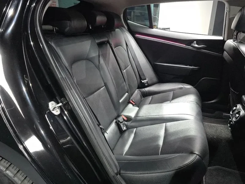 Kia Stinger 2.0 Turbo 2Wd Platinum, снимка 11 - Автомобили и джипове - 55787319