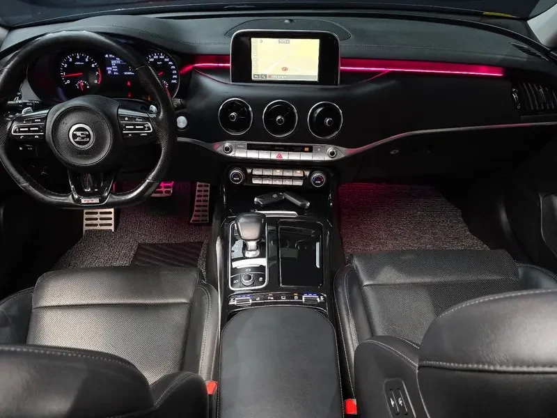 Kia Stinger 2.0 Turbo 2Wd Platinum, снимка 7 - Автомобили и джипове - 55787319