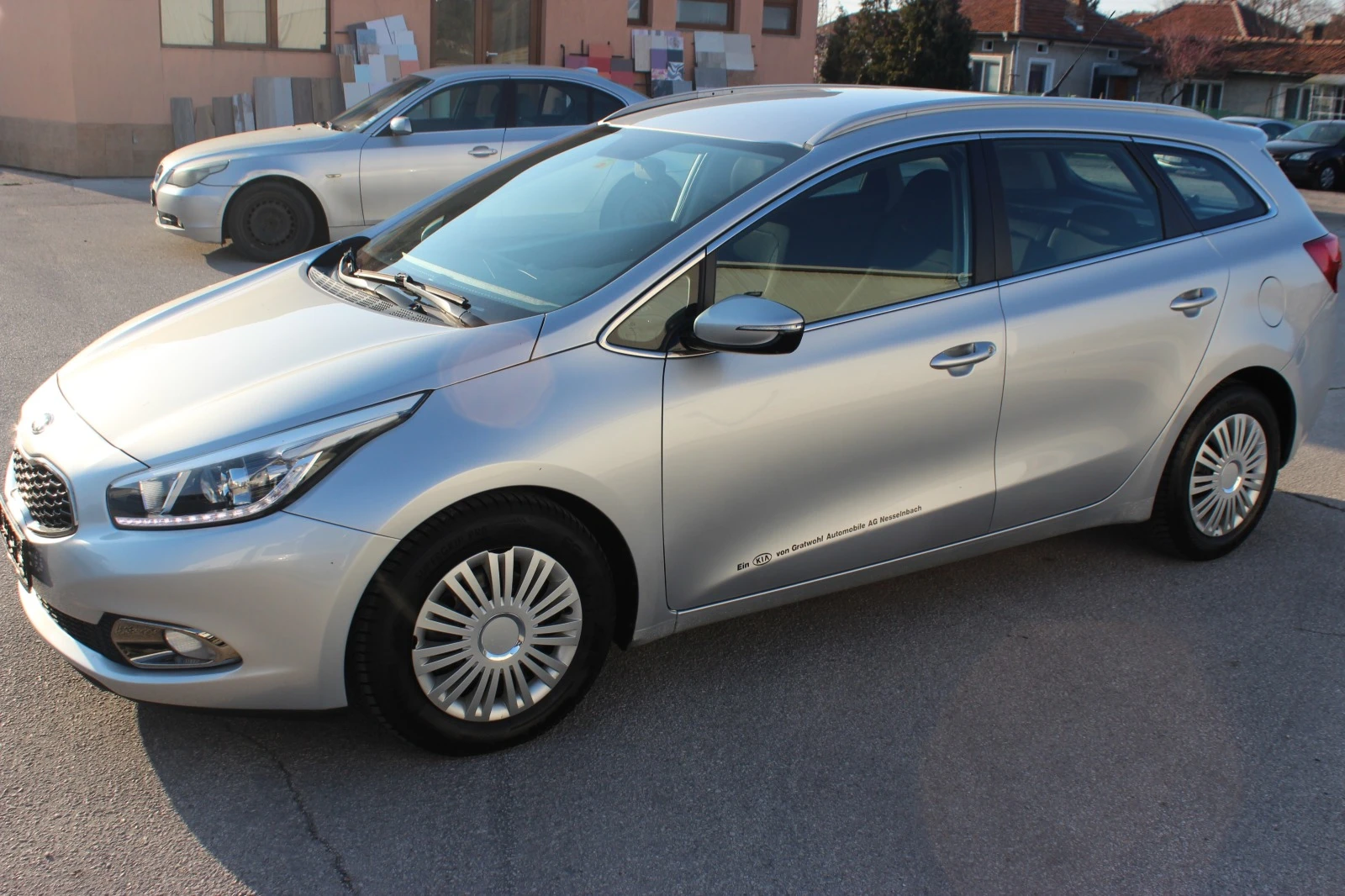 Kia Ceed 1.6 GDI 135к.с.АВТОМАТ, Уникат Швейцария - изображение 9