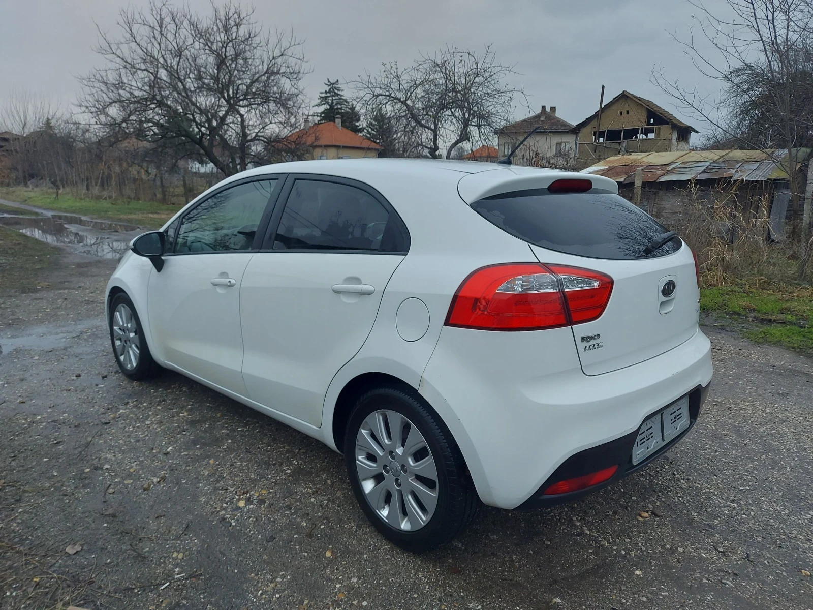 Kia Rio 1.4 Crdi 16V - изображение 3