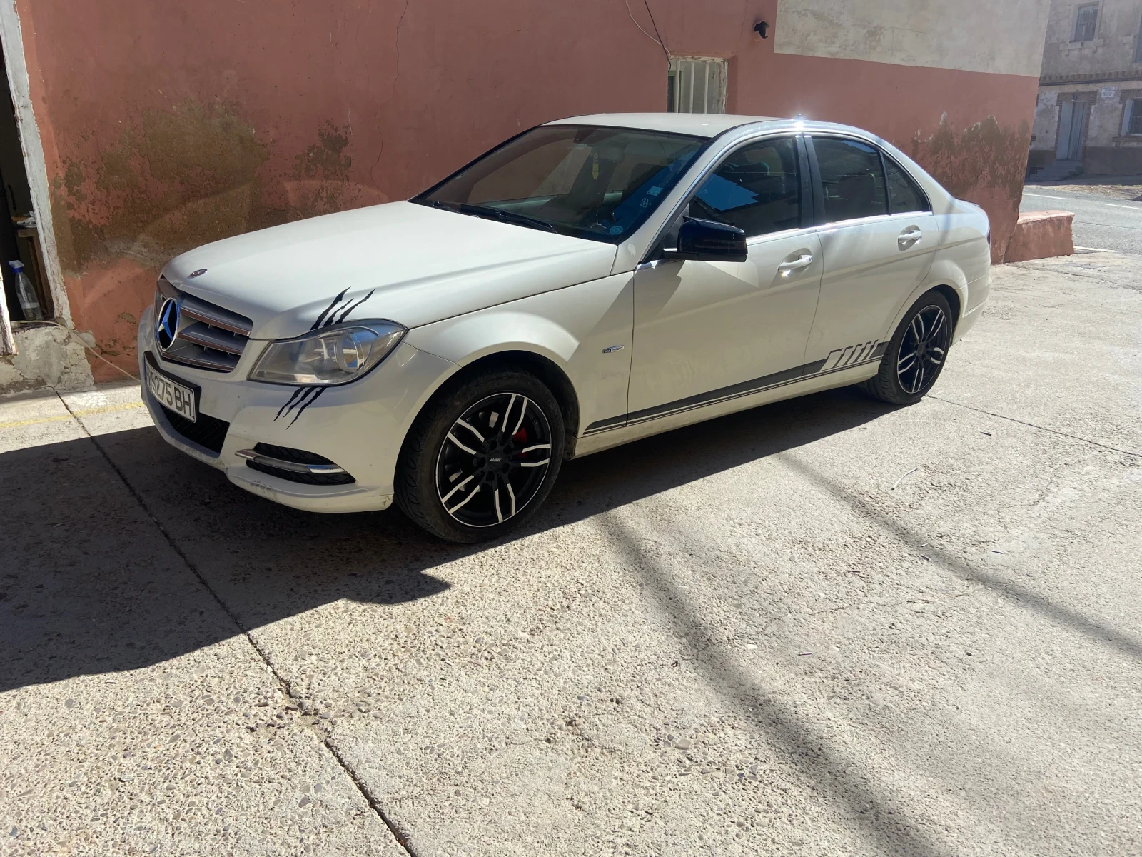 Mercedes-Benz C 220 2.2 - изображение 7