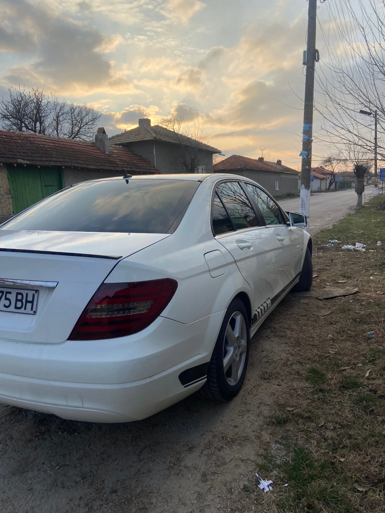 Mercedes-Benz C 220 2.2 - изображение 4