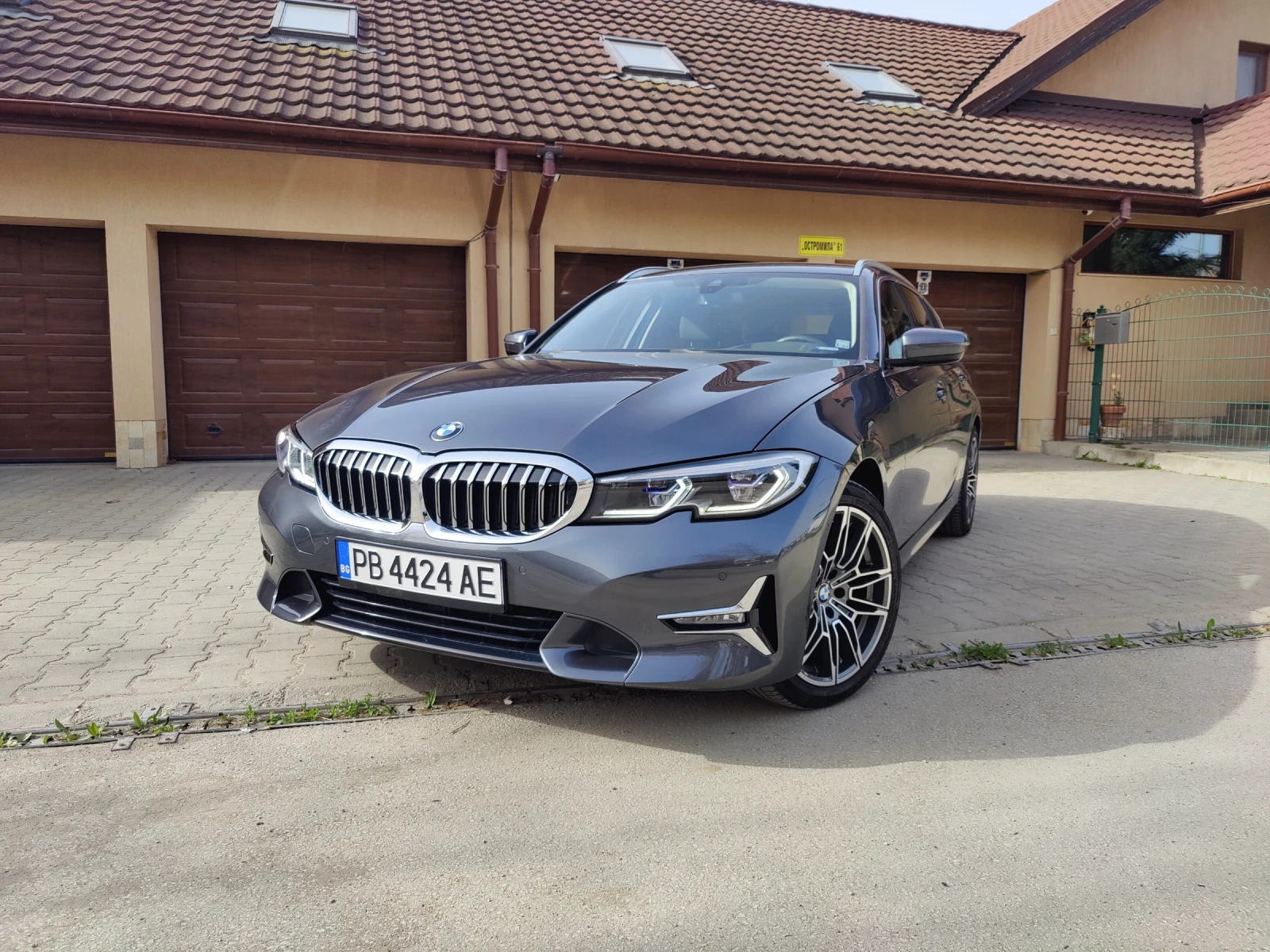 BMW 320 LUXURY* FULL* 88к.км НОВА*  | Mobile.bg — изображение 1