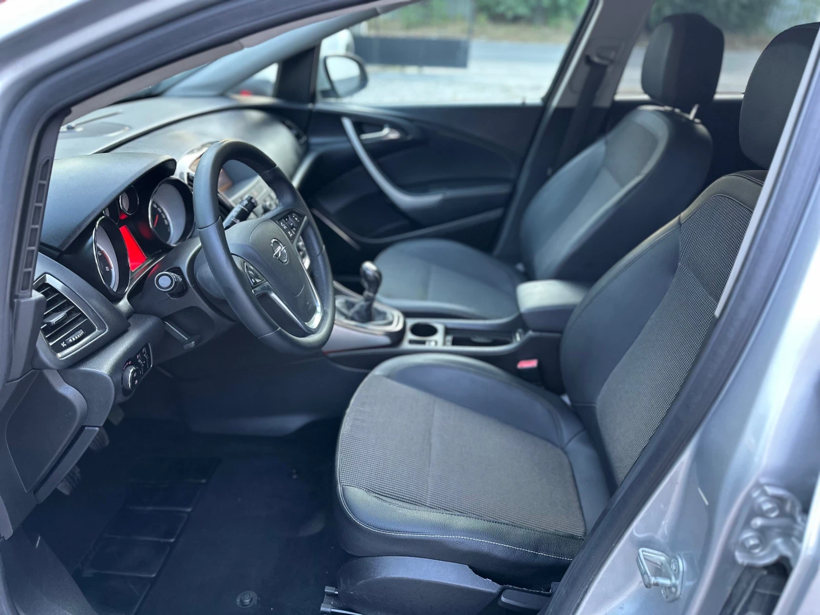 Opel Astra Cosmo - изображение 8