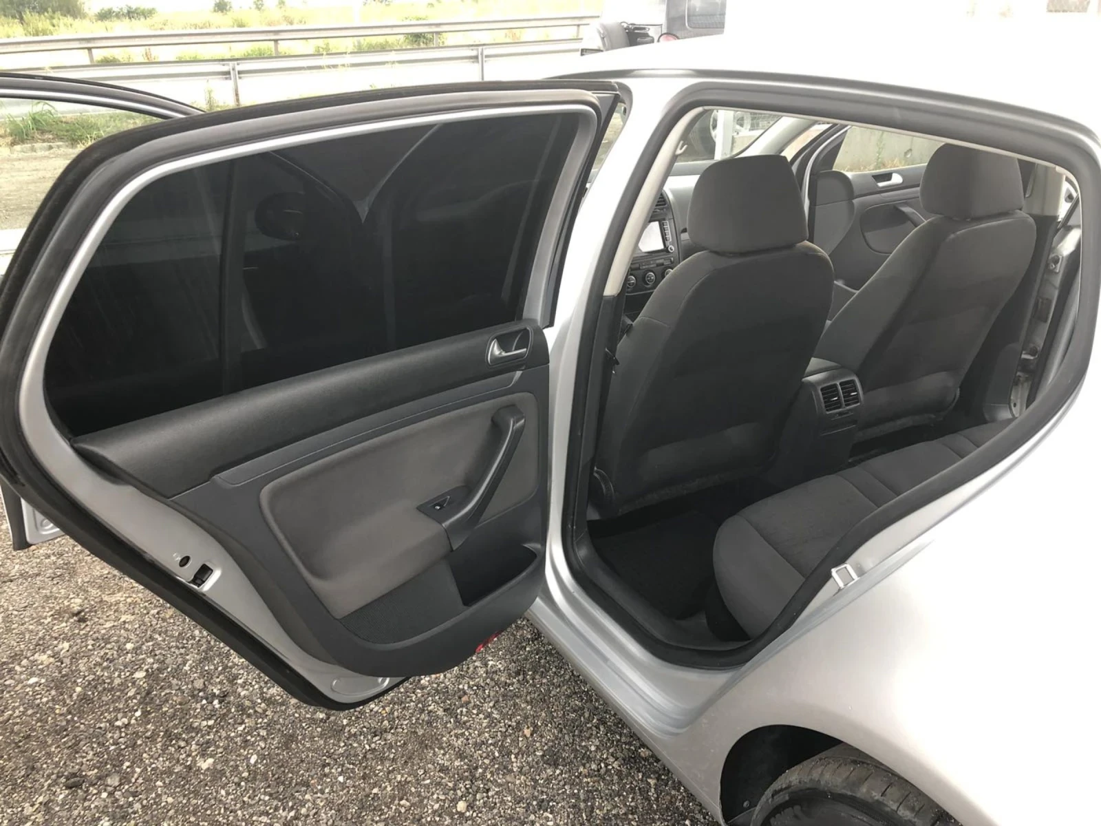 VW Golf | Mobile.bg   11