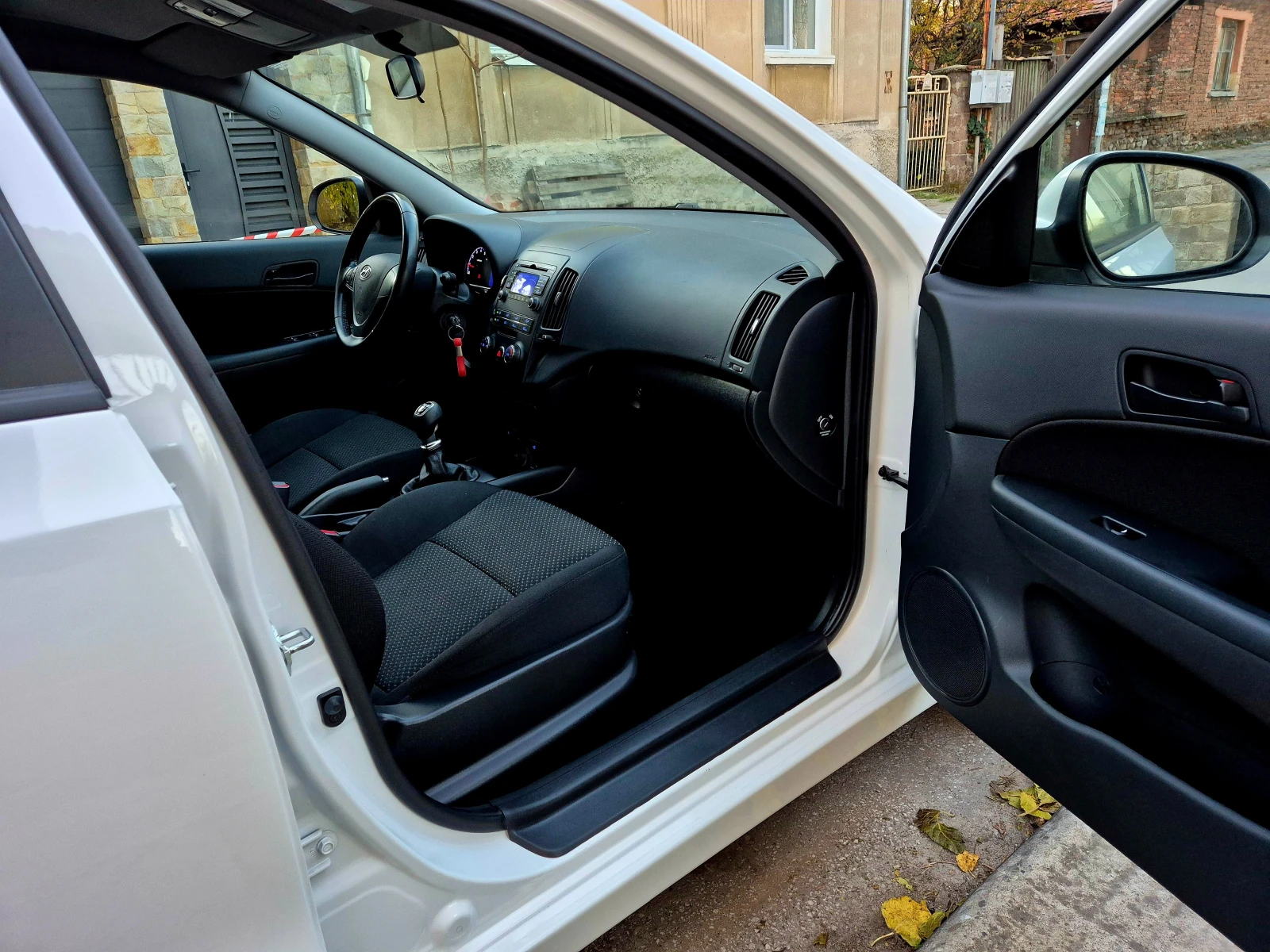 Hyundai I30 1.4i-FACE-LIFT--FIFA EDITION  | Mobile.bg   14