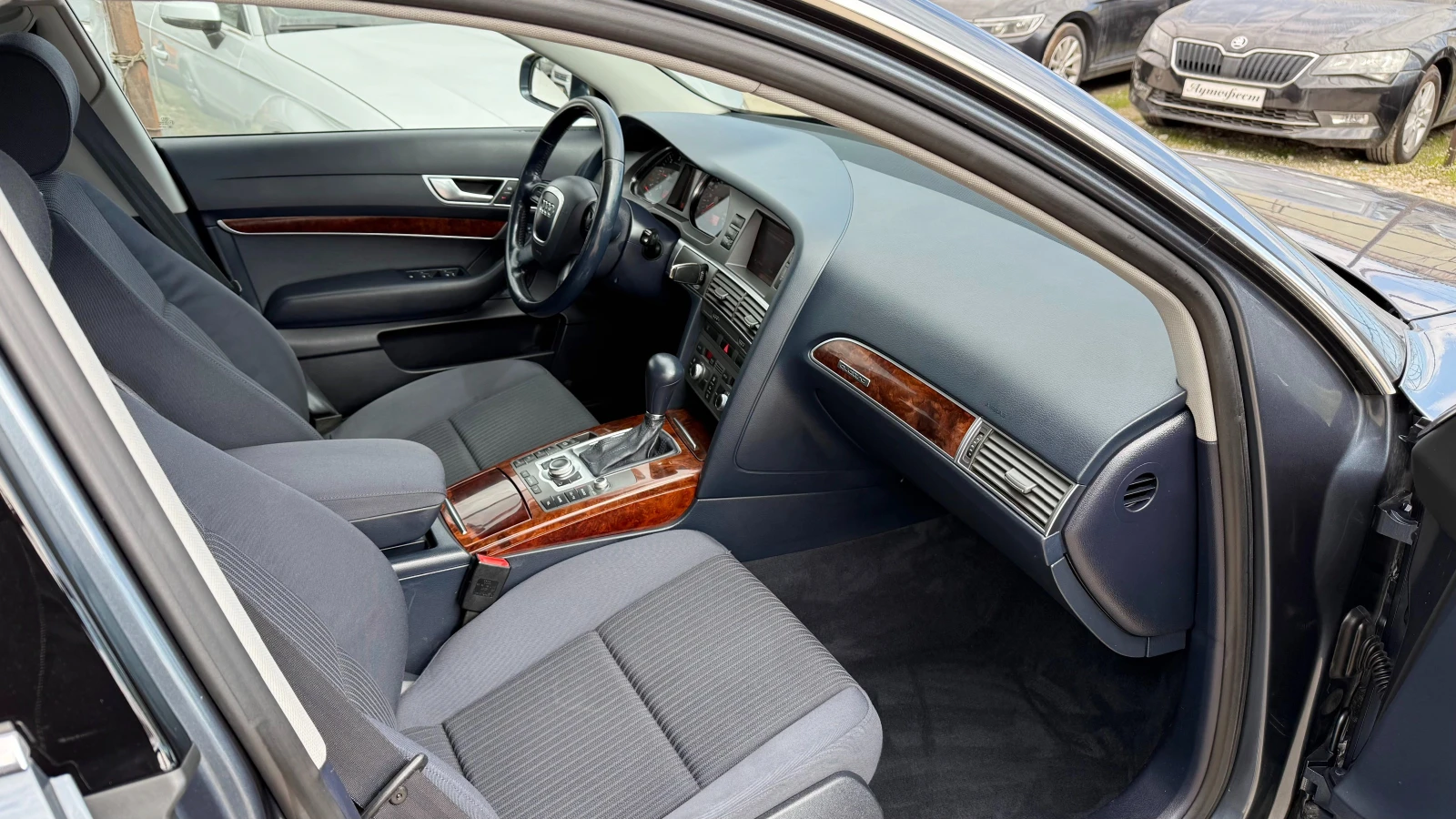 Audi A6 3.0TDI НАВИ ПАРКТРОНИЦИ, снимка 8 - Автомобили и джипове - 53755207