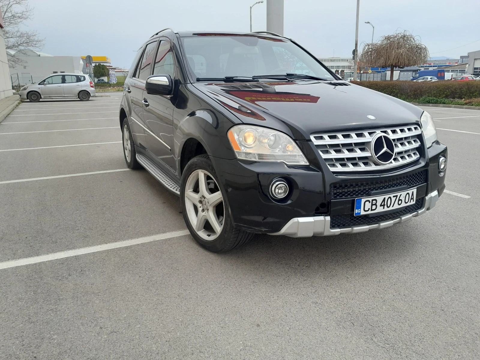 Mercedes-Benz ML 550, снимка 2 - Автомобили и джипове - 54259622